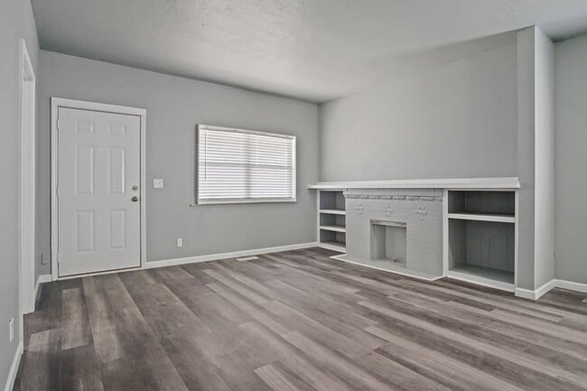 2247 NW 34th St