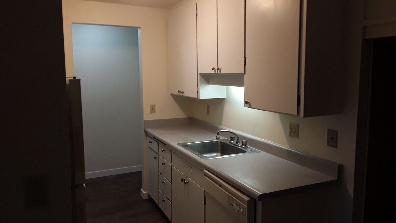 Photo - Admiral Unidad 01 - 101