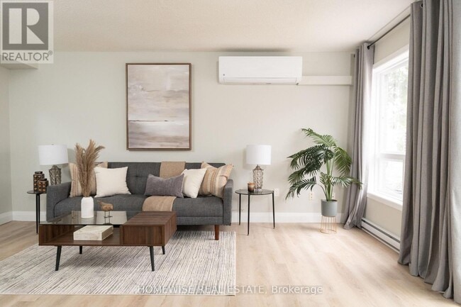 Photo - 240 Ormond Dr