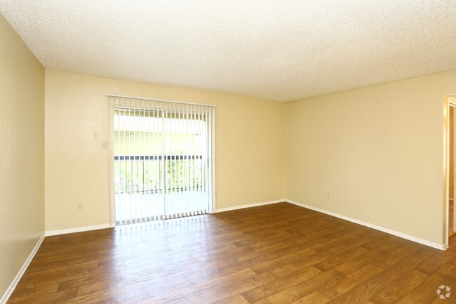Avalon Palm Apartments