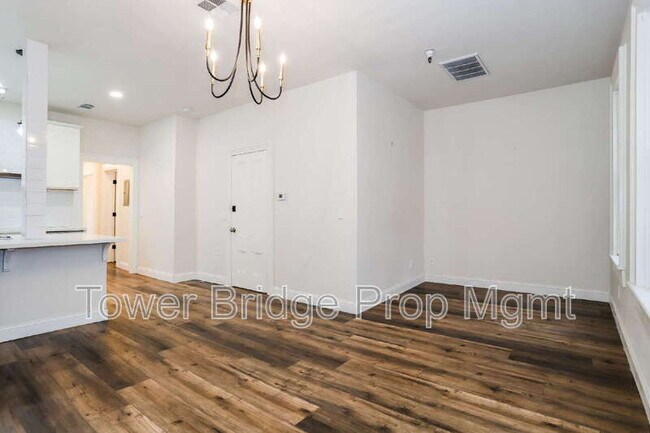 Photo - 1106 G St Unit 5