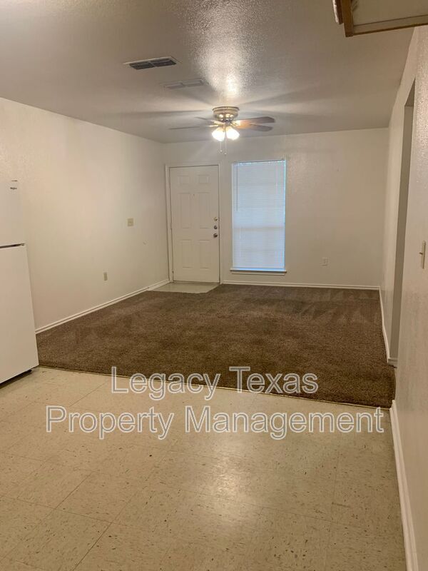 Photo - 1110 Williams Ave Unit E