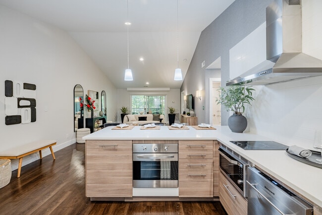 2 Bed 2 Bath
