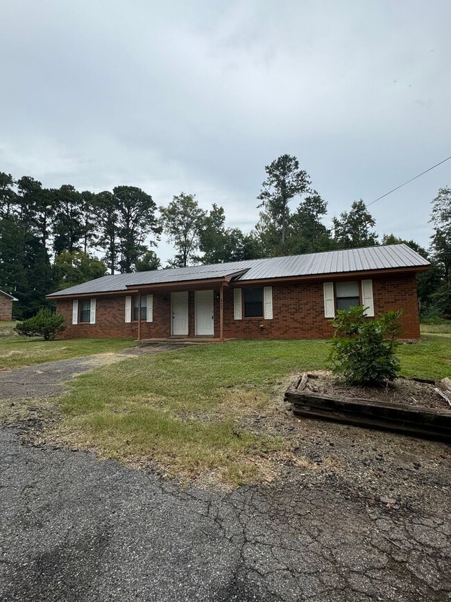 Building Photo - 1807-1807 Cedar Shoals Dr Unit 1807 Cedar Shoals Drive