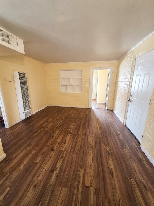 256 W Kelso St Unit A
