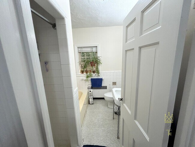 Photo - 312 Washington St Unit 4-6