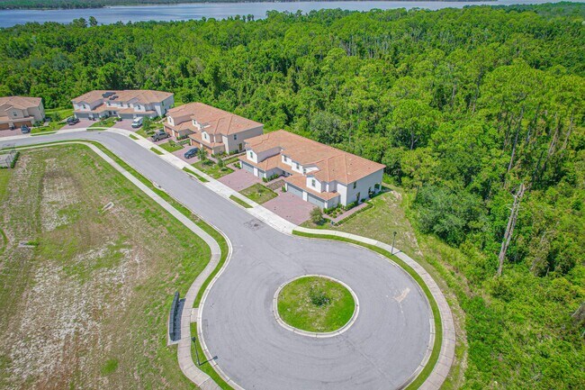 Photo - 695 Bay Leaf Dr