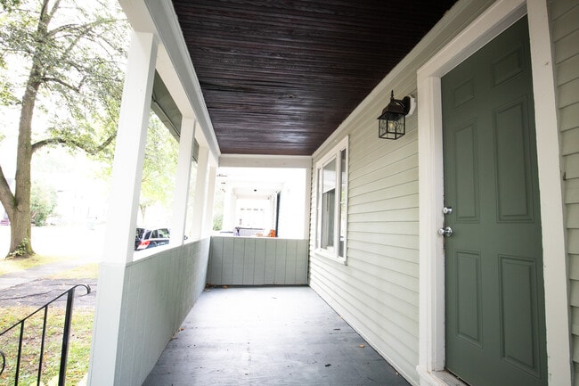 Photo - 448 Cottage St