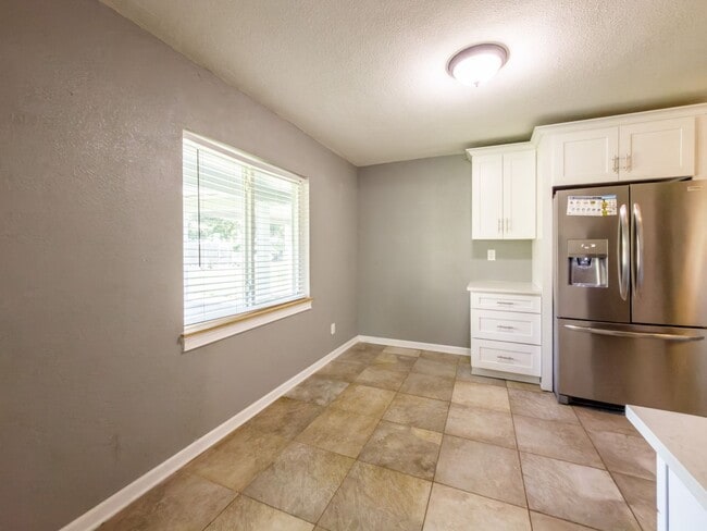 10230 Agave Rd