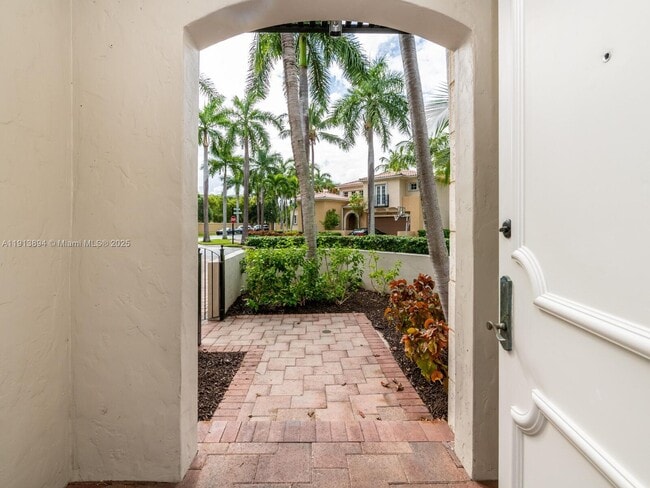 Photo - 20729 NE 32nd Ave