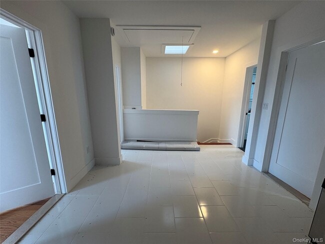 Building Photo - 532 Jerome St