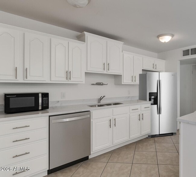 Photo - 1308 W 6th St