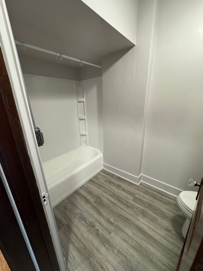 Photo - 814 Clinton St Unit B