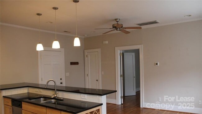 Photo - 178 Union St S Unit 10