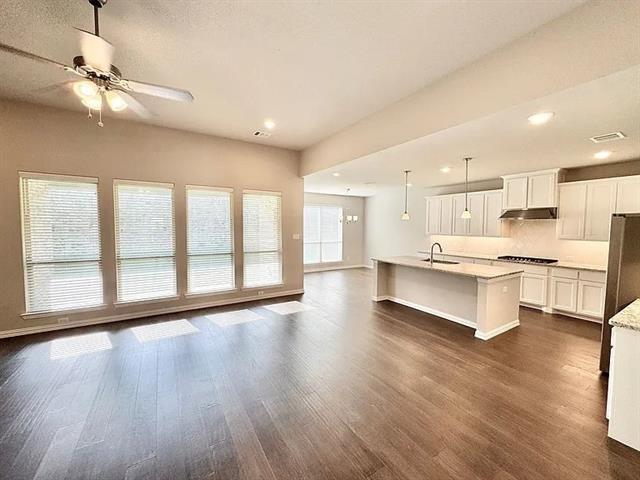 Photo - 809 Uplands Dr