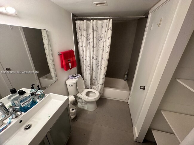 Photo - 486 NW 165th St Unit b-303