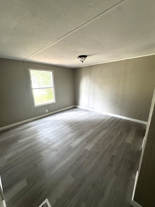 Photo - 161 Jolly Roger Dr