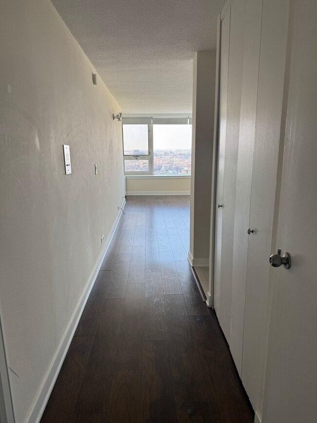 Photo - 2728 N Hampden Ct Unit 1704