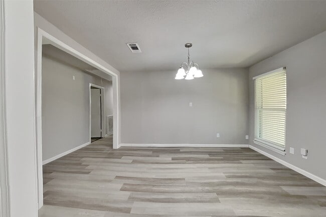 Photo - 1618 Live Oak Hollow St
