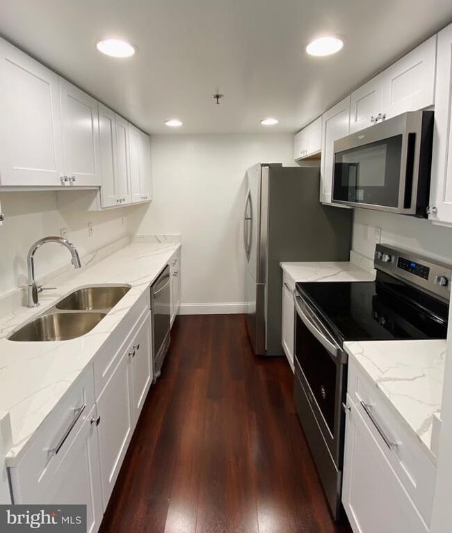 5911 Edsall Rd Unidad PH03