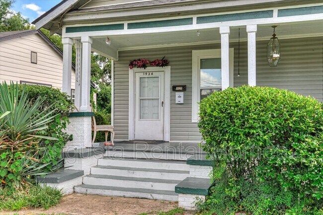 Photo - 1936 Warren St