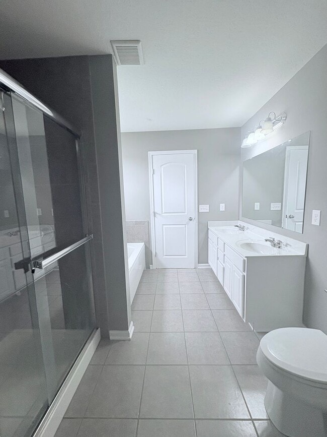 Photo - Stunning 3-bedroom, 3.5-bathroom home in Reynoldsburg