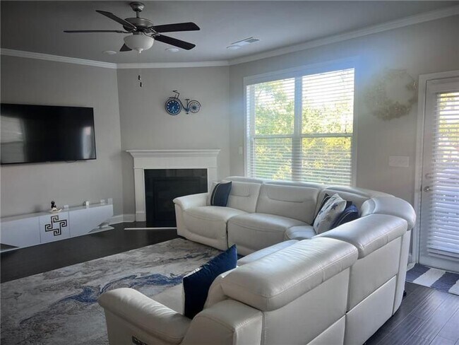 Photo - 2085 Manor Pointe Dr