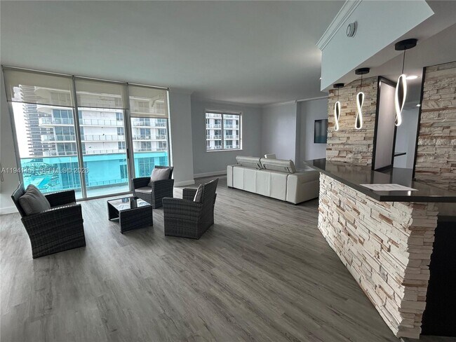 Photo - 4001 S Ocean Dr Unidad PH11