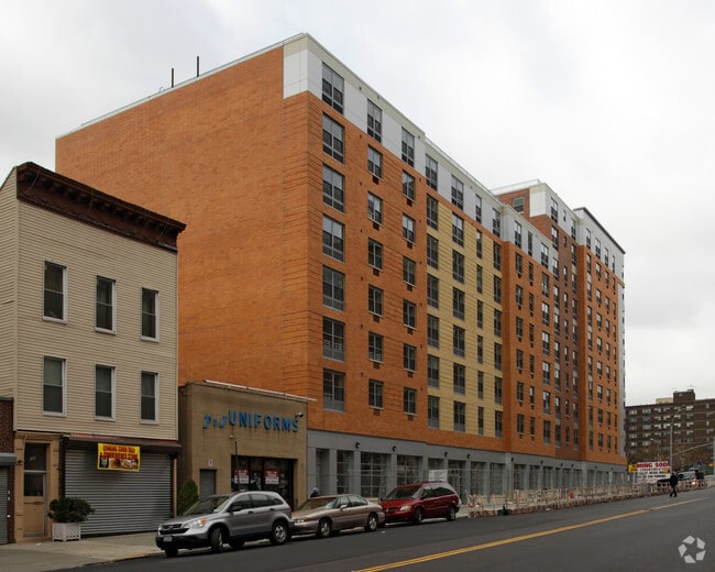 Photo - Courtlandt Corners I