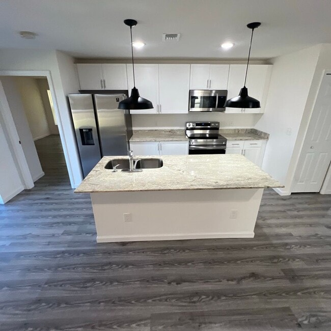 Photo - Beautiful 4 Bedroom, 2 Bathroom Home in Palm Bay!!