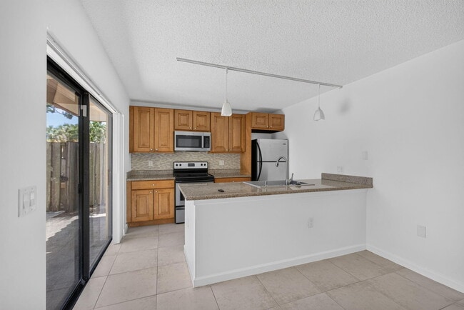 Photo - 851 Blue Ridge Cir