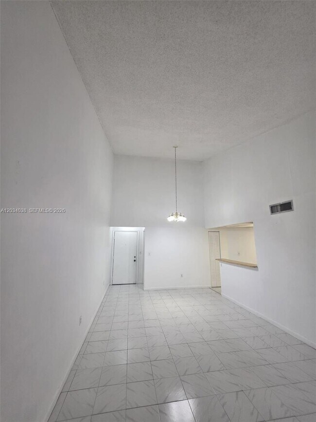 Photo - 9429 Fontainebleau Blvd Unidad 207-33