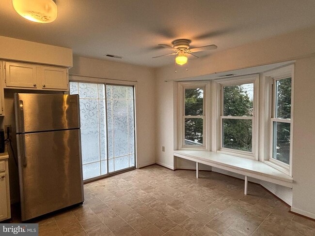 Photo - 520 W Liberty St