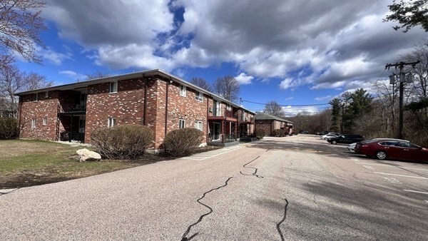 Photo - 79 Fountain Ln Condo Unit 6
