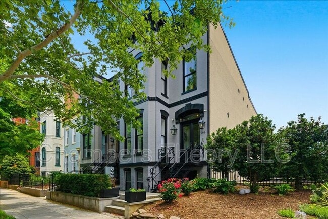 Building Photo - 1516 Q St NW Unit #1