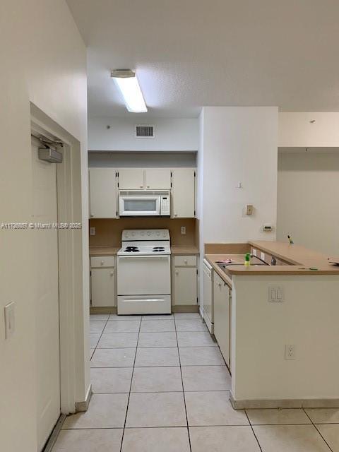 Photo - 7250 NW 114th Ave Unidad 207 Rental