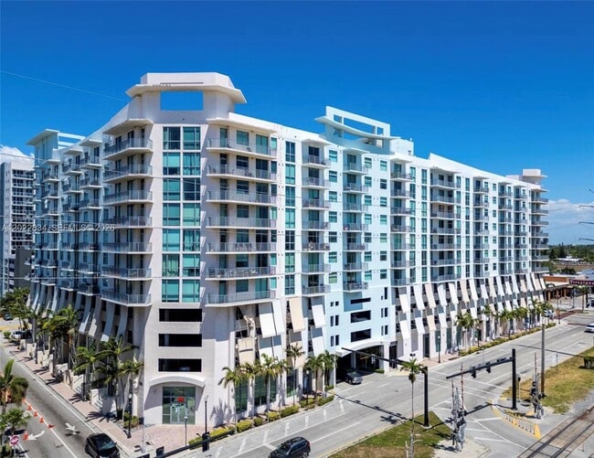 Building Photo - 140 S Dixie Hwy Unit 521