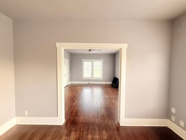 Photo - 1452 Center St