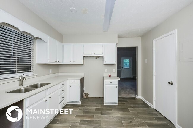 Photo - 144 Fairview Dr