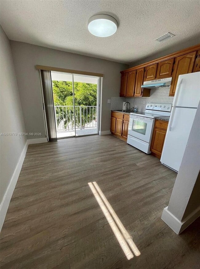 Photo - 827 SW 11th Ave Unit 5
