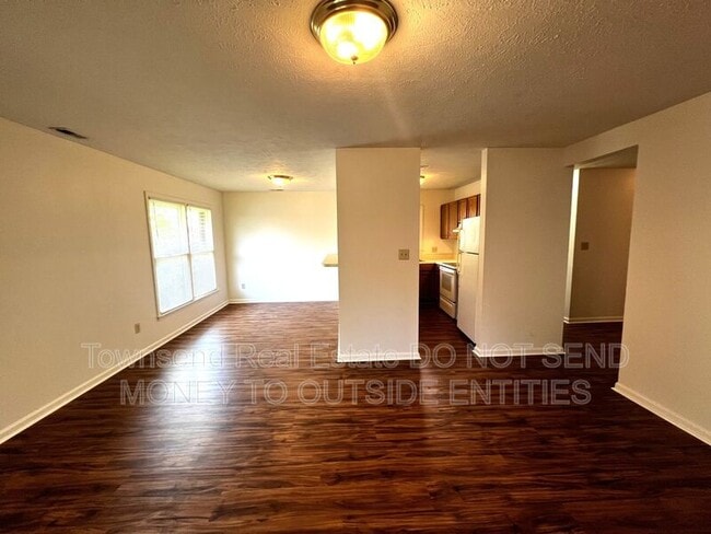 Photo - 1005 Ancestry Dr