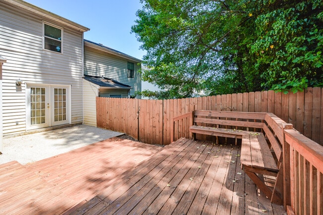 Photo - 1422 Springleaf Cir SE