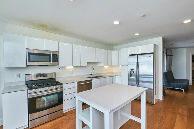 Photo - 250 Meridian St Unit 308