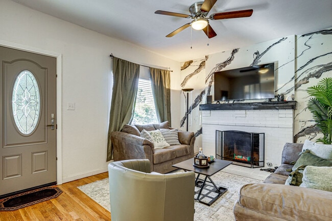 Photo - 2520 Federal Ave Unit SI ID1601856P