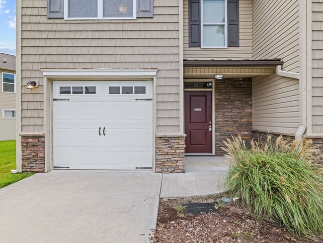 Photo - Boyington Place End Unit