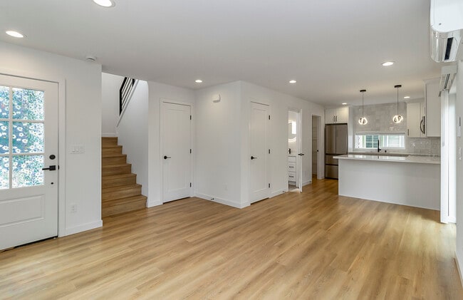 Photo - 11517 5th Ave NE Unit B