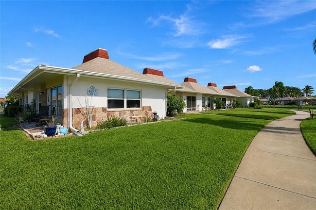 Photo - 4344 Tahitian Gardens Cir Unidad D