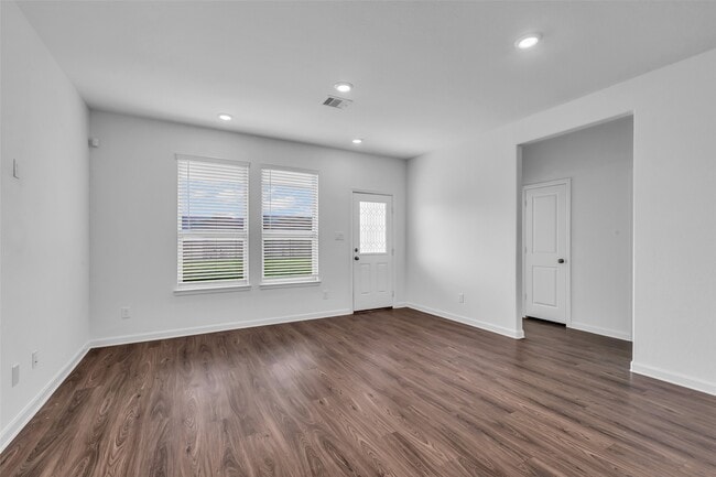 Photo - 2534 Blazing Star Dr