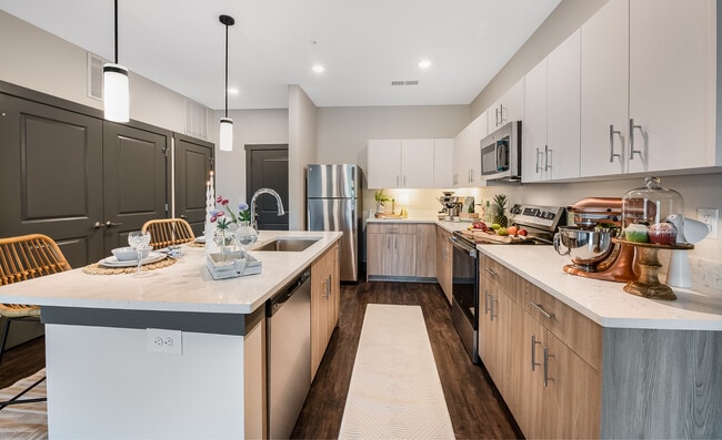 Building Photo - Friendly Gardens Rental