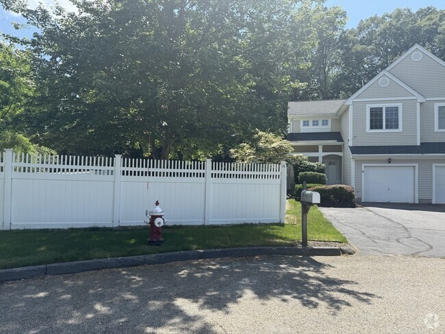 Building Photo - 28 Ptarmigan Dr Rental